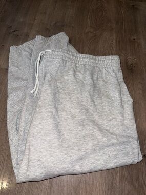 Terra & Sky Light Gray Cozy Sweatpants